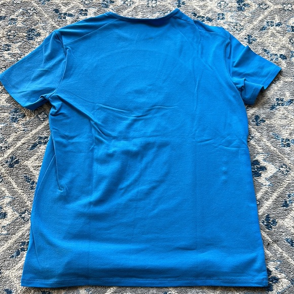 Versus by Versace “Say Hello to my Little Friend” T-Shirt in Blue and Orange - Picture 6 of 10